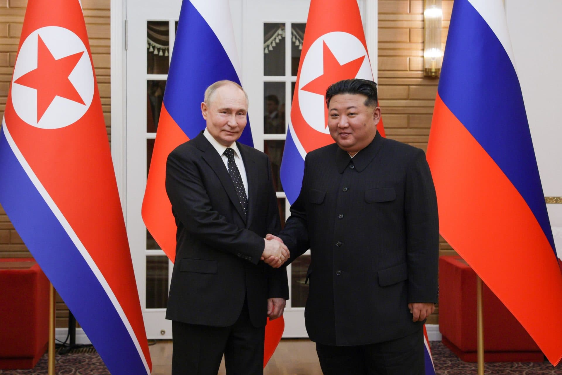 FOT_Putin and Kim