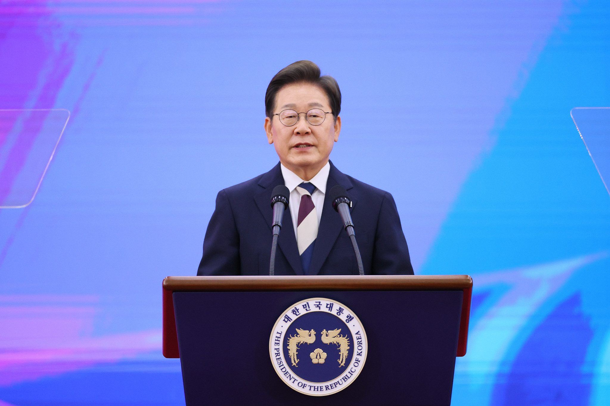 South Korean President Lee to Arrive in Beijing for High-Level Economic Summit